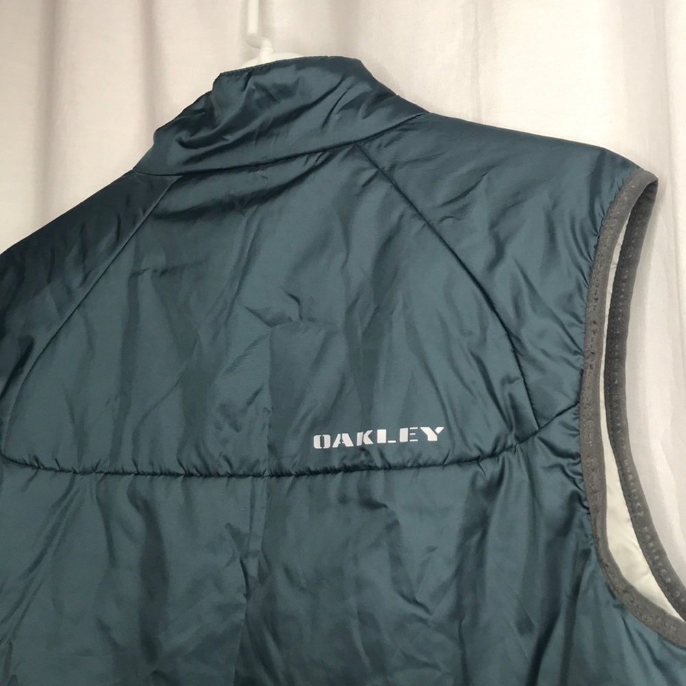 Men’s Oakley Vest